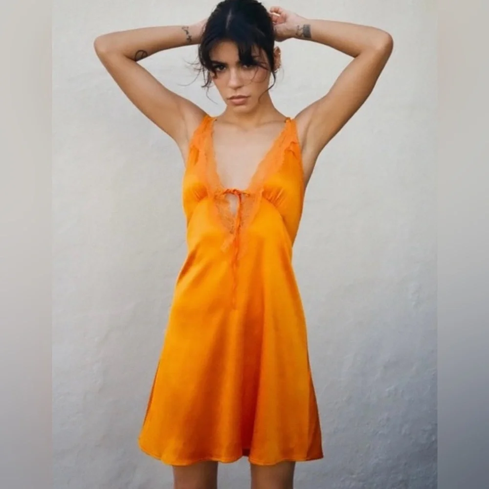 Zara Orange Contrasting Lace Satin Effect Mini Dress Size M Sexy Festival Vacay - Picture 2 of 6